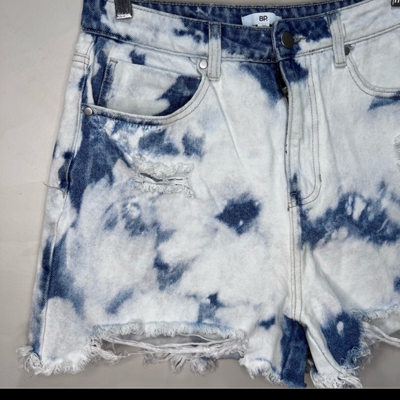 BP Blue & White Bleached Distressed Denim jean Shorts Size 30 - Picture 4 of 8